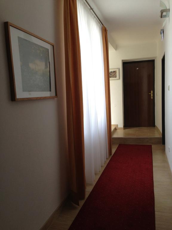Gasthof-Pension Weisz-Artner Frauenkirchen Esterno foto